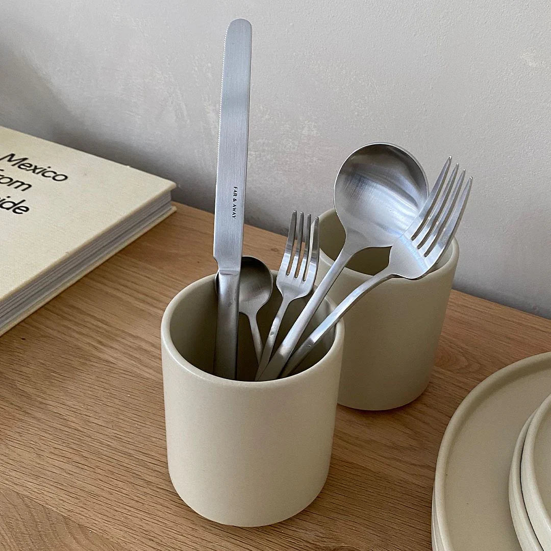 What Does it Mean When You Drop A Fork? – Far & Away US
